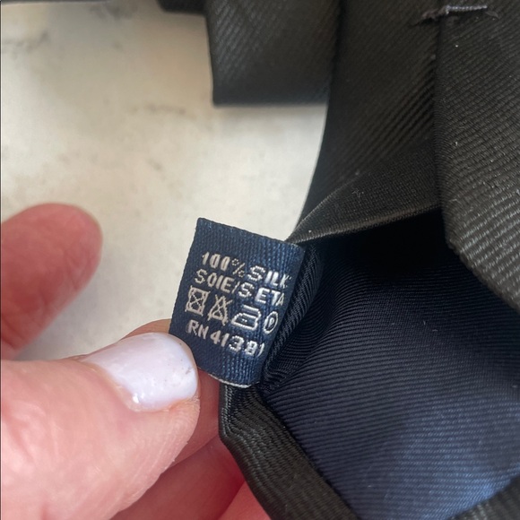 Polo by Ralph Lauren Classic Black Men's Tie handmade in Italy 100% silk - Picture 4 of 5